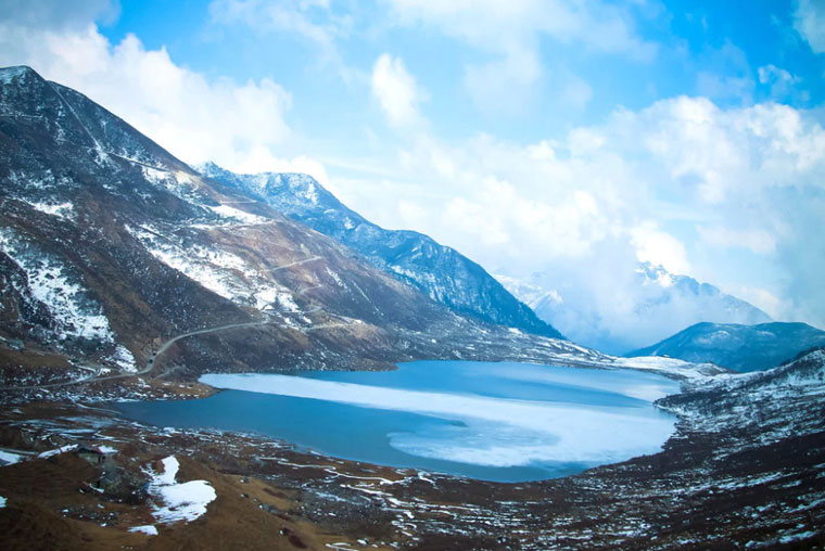 One of the best place to visit in Sikkim. Kalapathar Top places to visit in sikkim, Kalapathar Unexplored places in sikkim, how to reach Kalapathar sikkim, Tour packages for Kalapathar, travel agents for Kalapathar sikkim, cheap Kalapathar sikkim packages